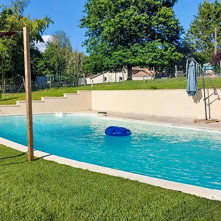 Stunning In Eyraud-crempse-maurens La Ressegue