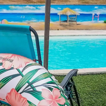 Stunning In Eyraud-crempse-maurens *