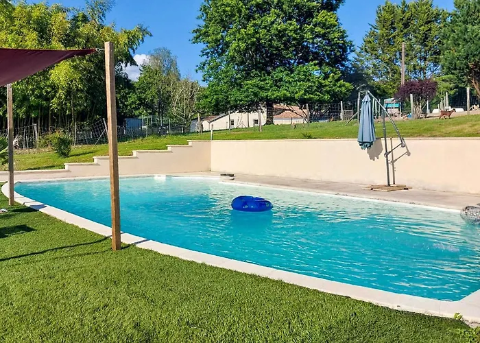 Stunning In Eyraud-crempse-maurens La Ressegue